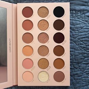 Manny MUA Lunar Eye Shadow Palette